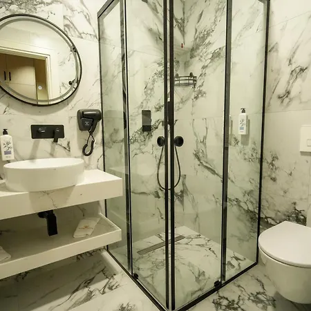 Center - Floir Szkodra