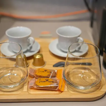 Center - Floir Hotel