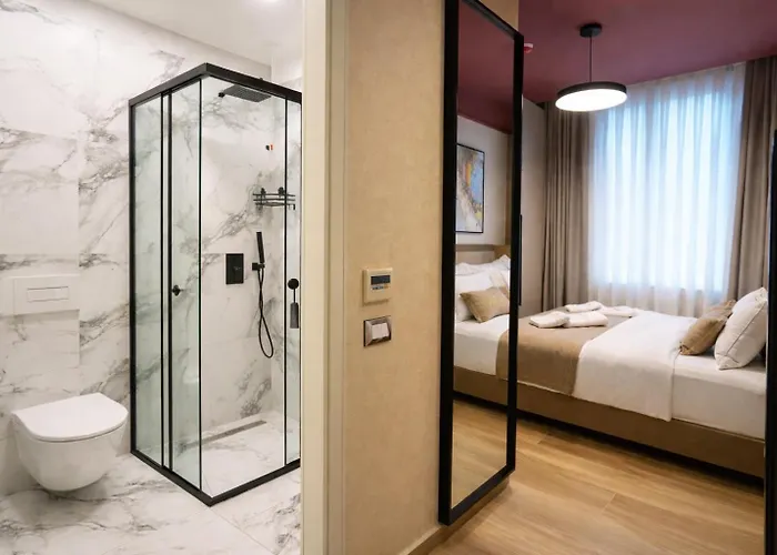 Center - Floir Hotel Szkodra