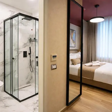 Center - Floir Otel Shkodër