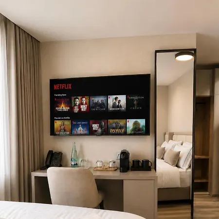 Center - Floir Otel Shkodër